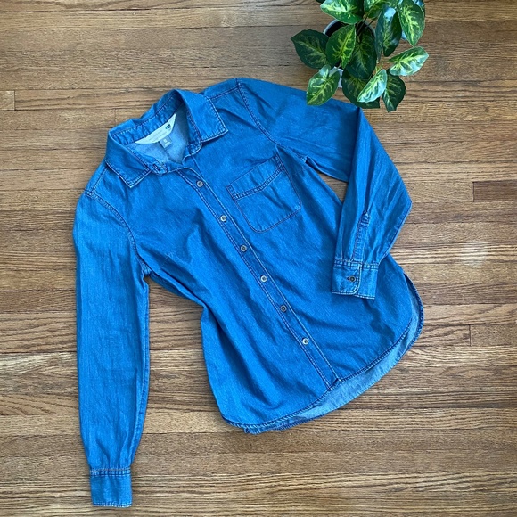 Old Navy The Classic Chambray Denim Button-Down Shirt Blue Long Sleeve Size XS - Picture 1 of 8